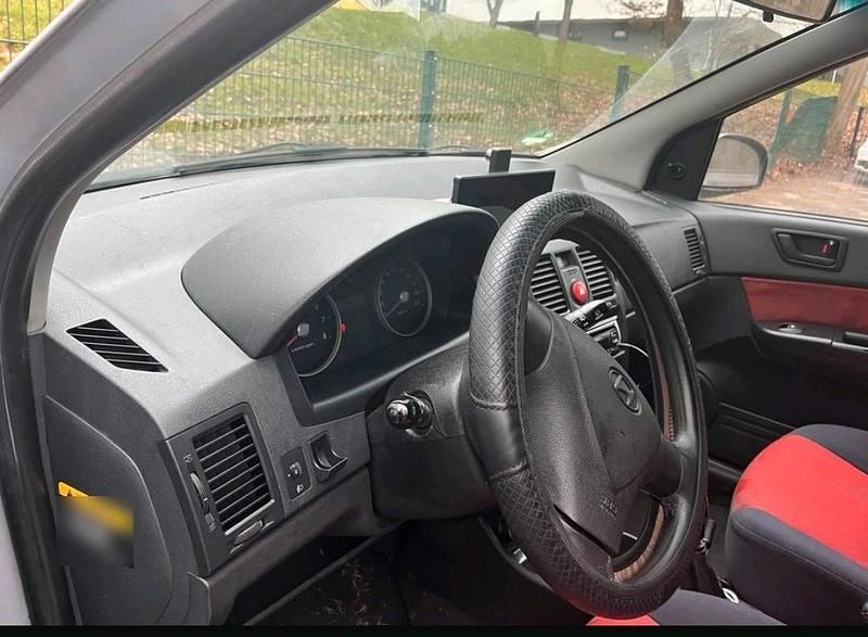 Gebraucht Hyundai Getz 75 PS (55 kW) 2009 Grau Kleinwagen