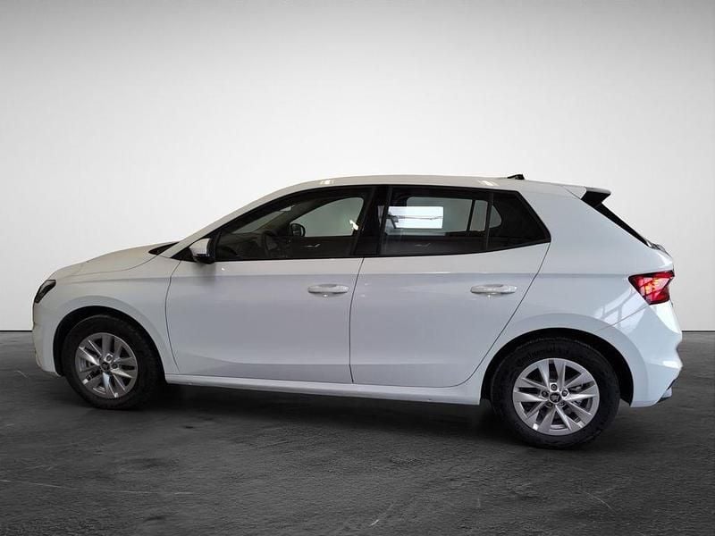 Gebraucht Skoda Fabia Selection 95 PS (69 kW) 2025 Moonweiß perleffekt Kleinwagen