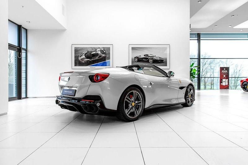 Gebraucht Ferrari Portofino 600 PS (441 kW) 2019 Weiß Cabrio