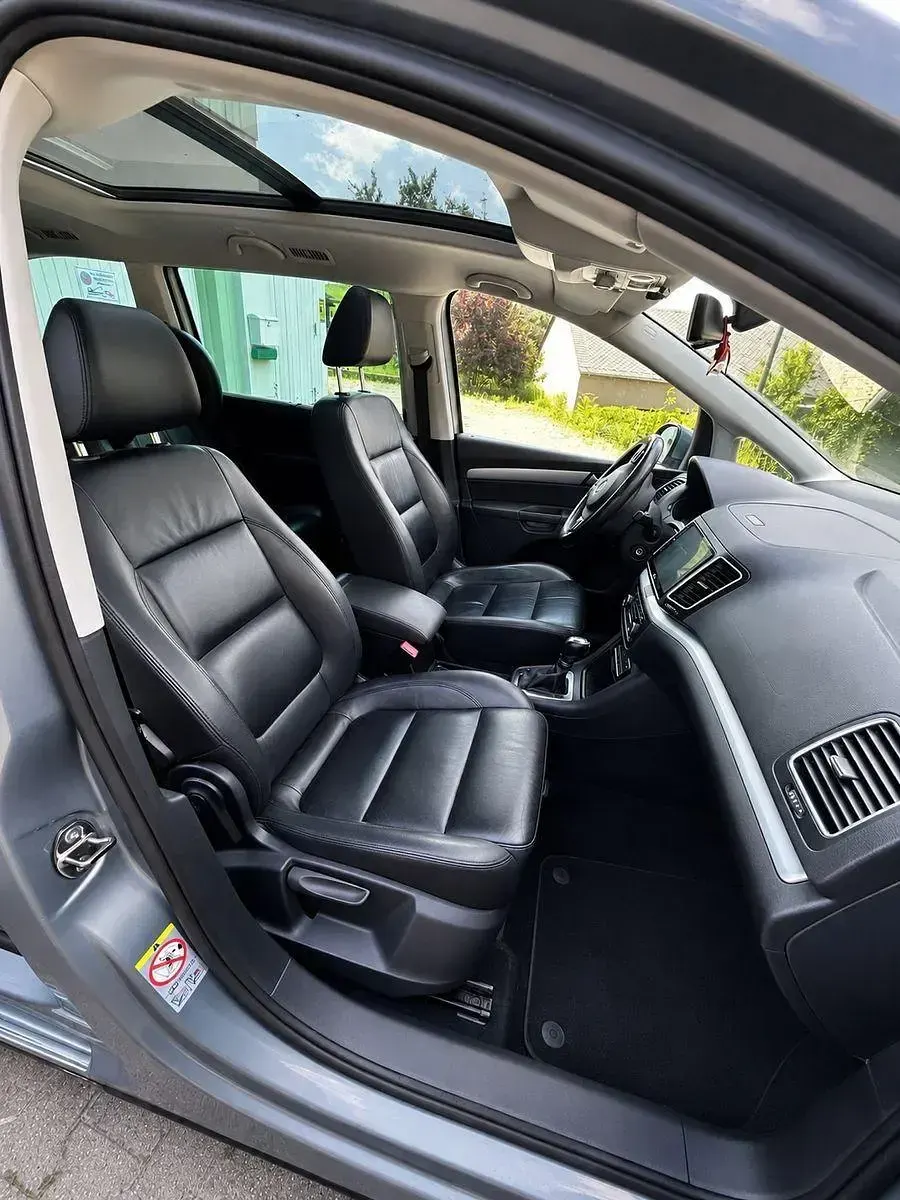 Gebraucht VW Sharan Highline 170 PS (125 kW) 2011 Grau Van / Kleinbus