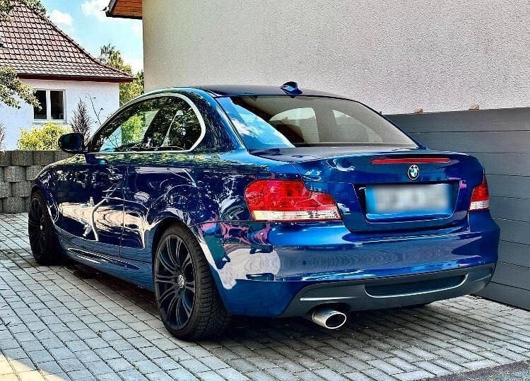Blau Gebraucht 2009 BMW 123 Coupé M Sport Coupé | 10.700 € - Bild 1/4