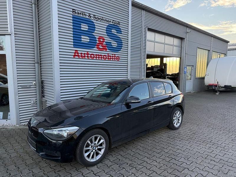 Schwarz Gebraucht 2012 BMW 114 Advantage Kleinwagen | 2.490 € (Fairer Preis) - Bild 1/4