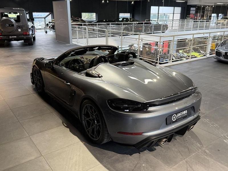Gebraucht Porsche 718 Spyder 500 PS (367 kW) 2024 Grau Cabrio