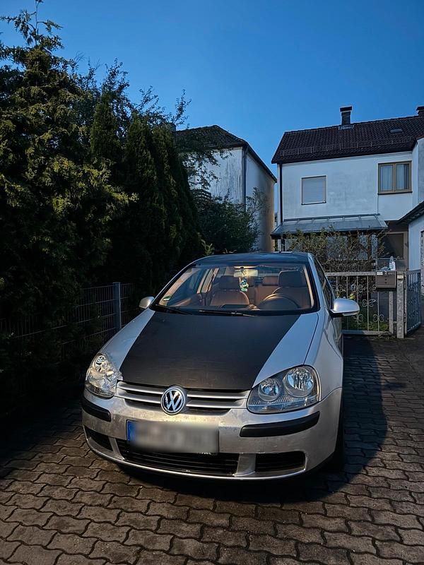Silber Gebraucht 2003 VW Golf IV Kleinwagen | 650 € (Superpreis) - Bild 1/4