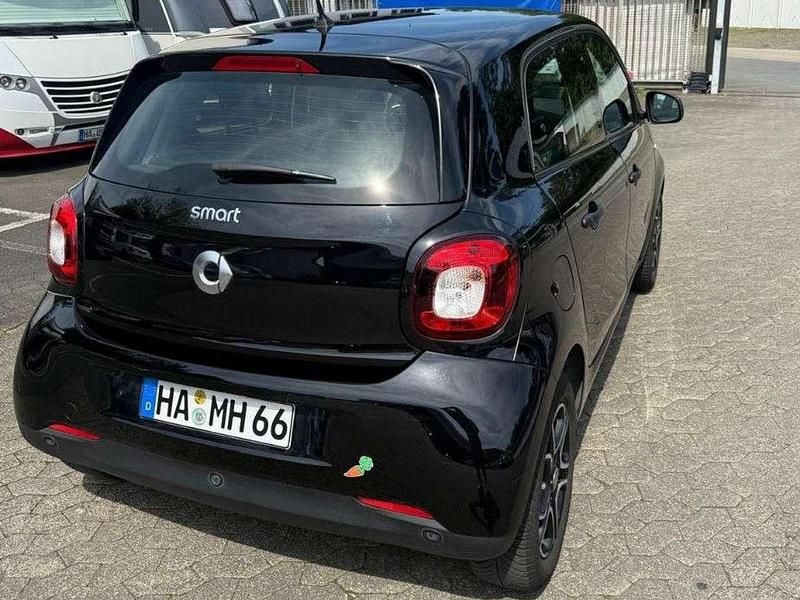Gebraucht Smart ForFour Passion 90 PS (66 kW) 2019 Schwarz Kleinwagen