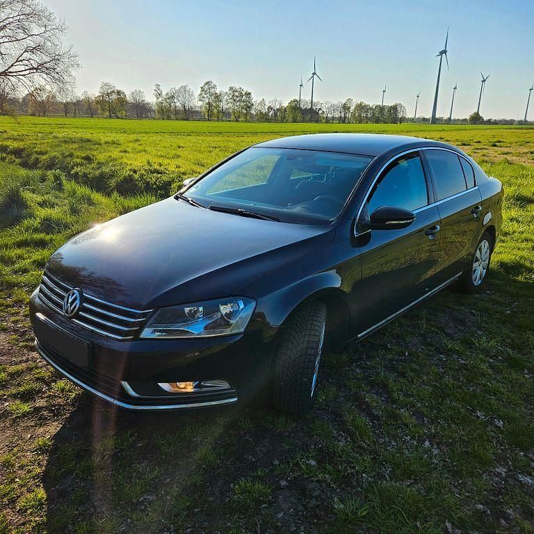 Gebraucht VW Passat Comfortline 122 PS (89 kW) 2013 Schwarz Limousine