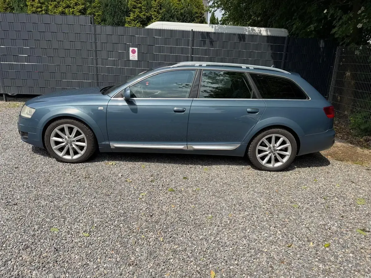 Gebraucht Audi A6 Allroad Comfort 349 PS (256 kW) 2006 Blau Kombi