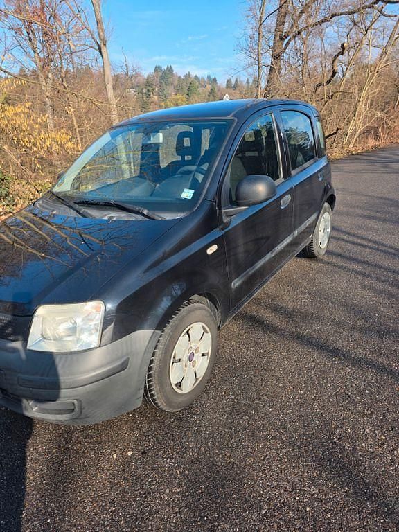 Gebraucht Fiat Panda 53 PS (38 kW) 2010 Schwarz Kleinwagen