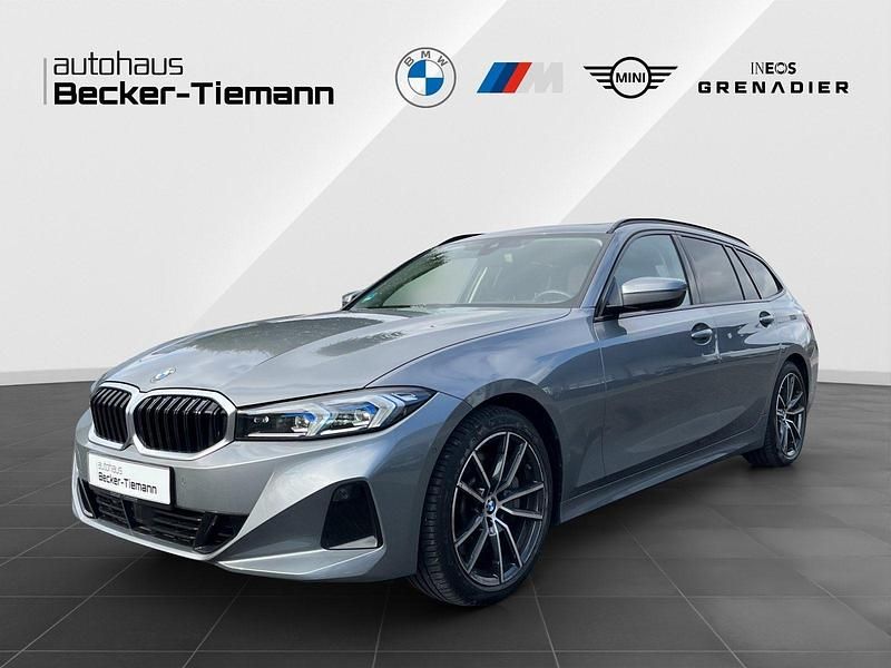 Grau Gebraucht 2022 BMW 330 Comfort Edition Kombi | 38.710 € (Superpreis) - Bild 1/4