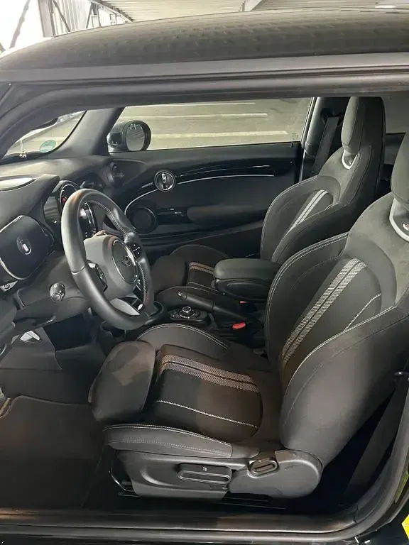 Gebraucht Mini John Cooper Works 178 PS (130 kW) 2023 Schwarz Kleinwagen