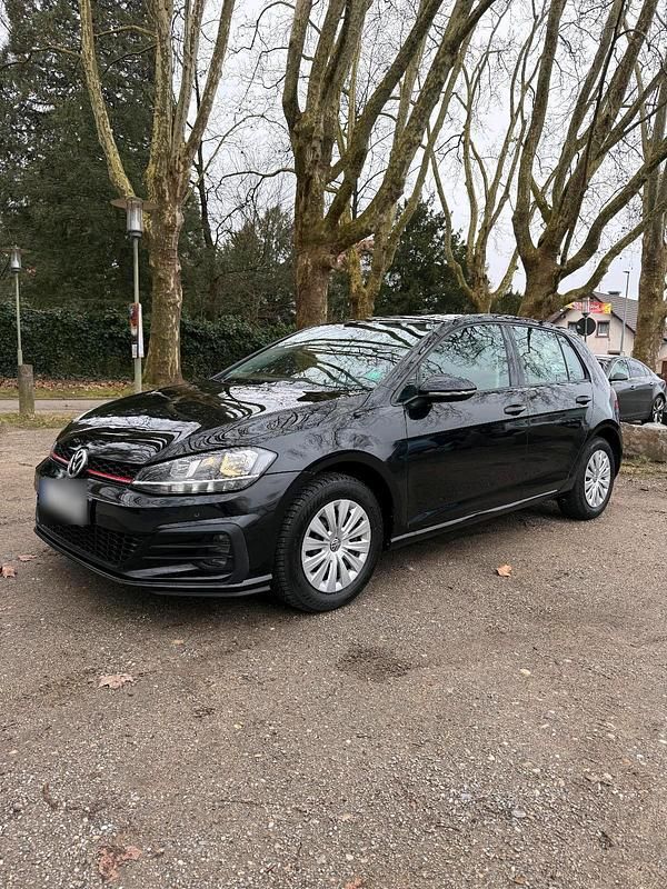 Gebraucht VW Golf VII 81 PS (59 kW) 2018 Schwarz Limousine