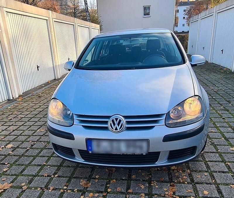 Gold Gebraucht 2004 VW Golf V Kleinwagen | 2.100 € (Guter Preis) - Bild 1/4