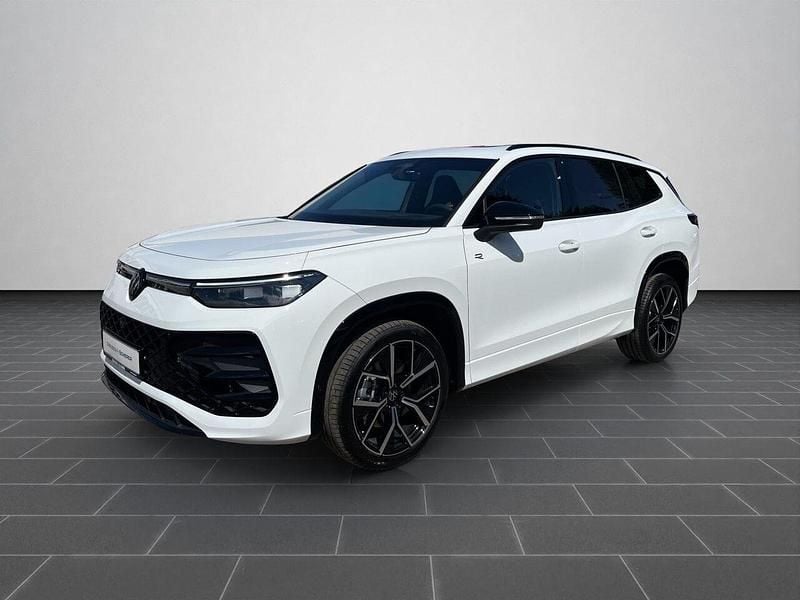 Pure white Gebraucht 2025 VW Tayron Style SUV | 56.960 € (Superpreis) - Bild 1/4