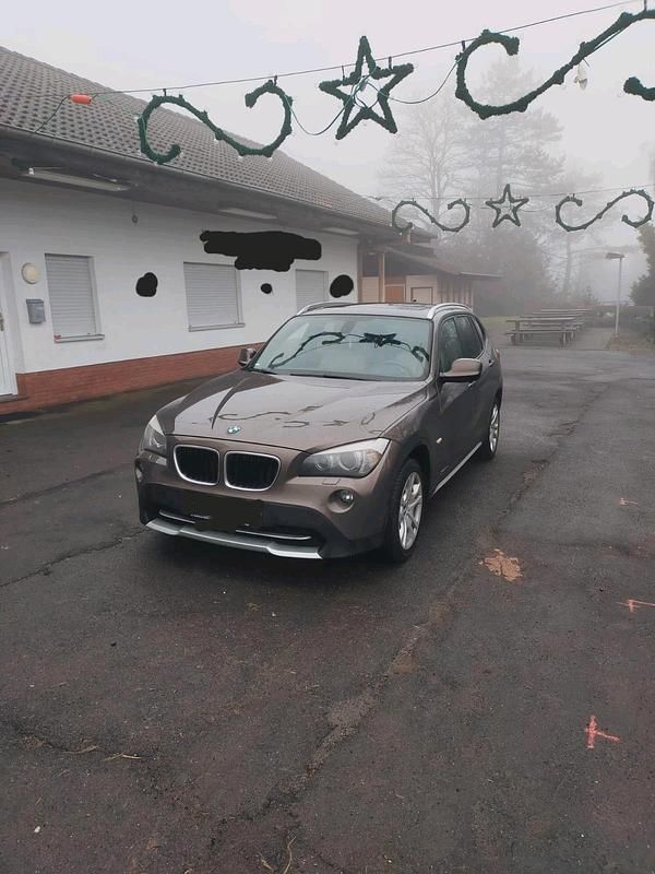Gebraucht BMW X1 185 PS (136 kW) 2010 Braun SUV