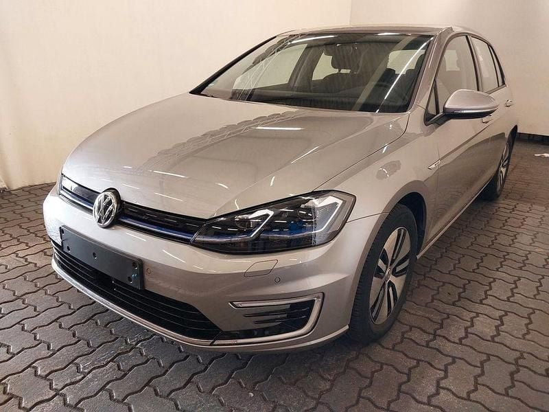 Gebraucht VW Golf 100 kW (136 PS) 2020 Silber Limousine