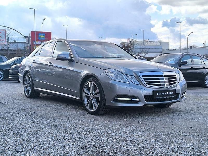Gebraucht Mercedes E350 265 PS (194 kW) 2012 Silber Limousine