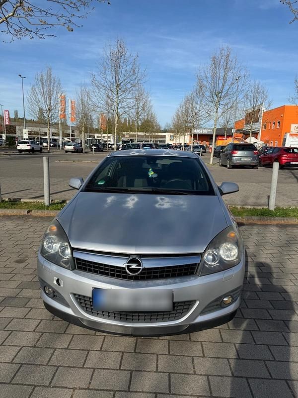 Gebraucht Opel Astra GTC 90 PS (66 kW) 2007 Coupé
