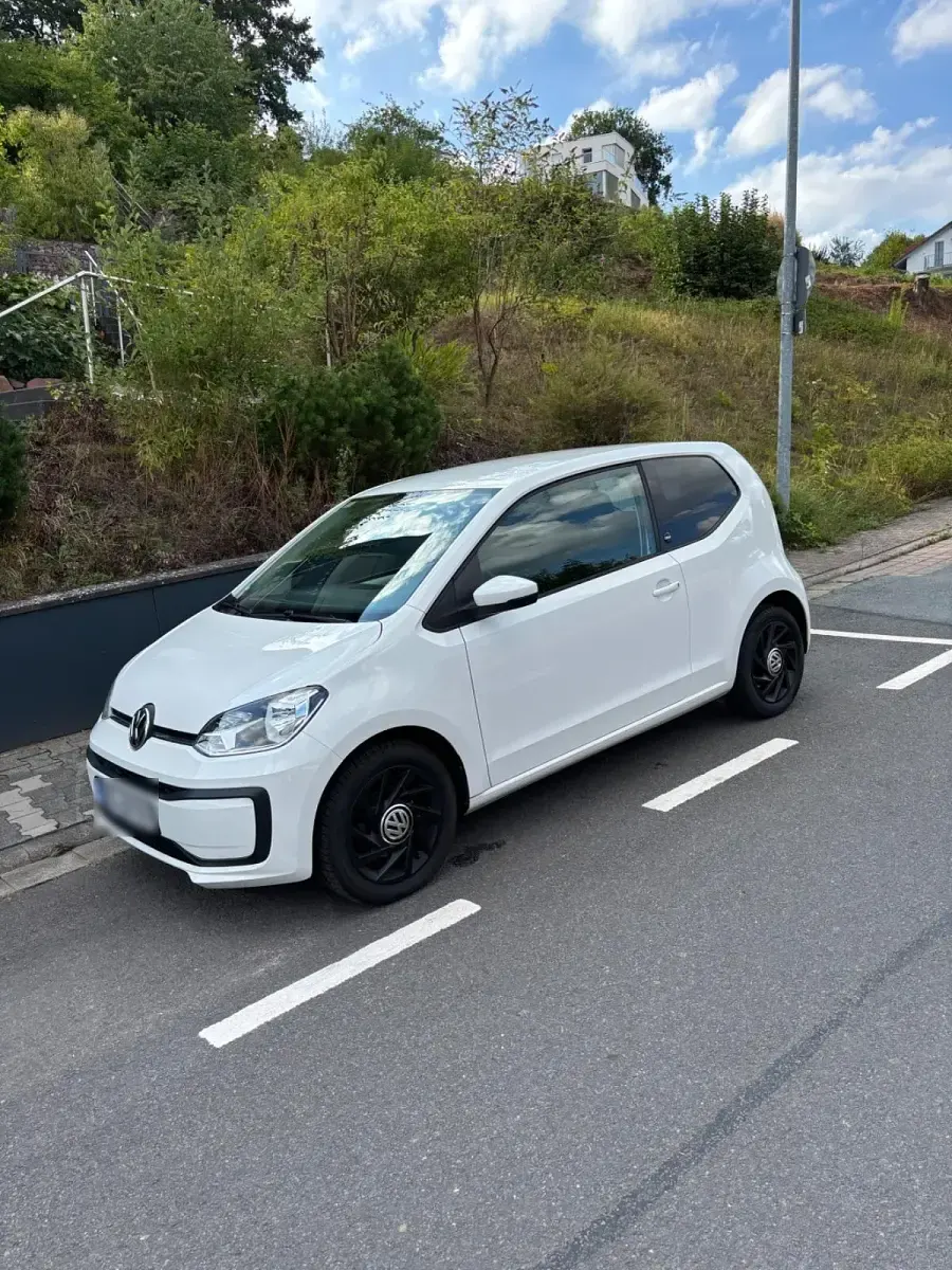 Gebraucht VW up! Sound 60 PS (44 kW) 2017 Weiß Kleinwagen