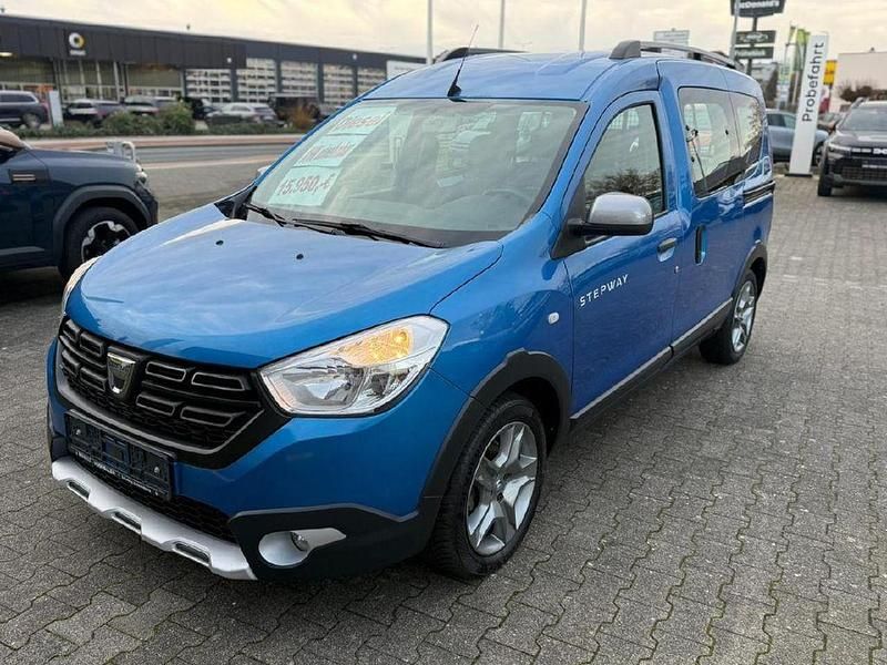 Blau sky Gebraucht 2019 Dacia Dokker Stepway Van / Kleinbus | 15.950 € (Teuer) - Bild 1/4