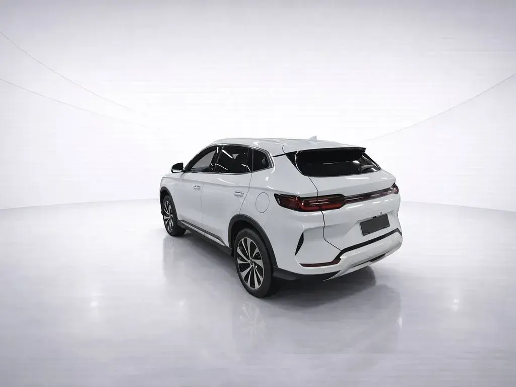 Używany BYD Seal U Boost 218 KM (160 kW) 2025 Biały SUV