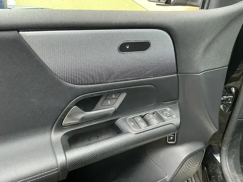 Gebraucht Mercedes B250e 218 PS (160 kW) 2022 Schwarz Kleinwagen