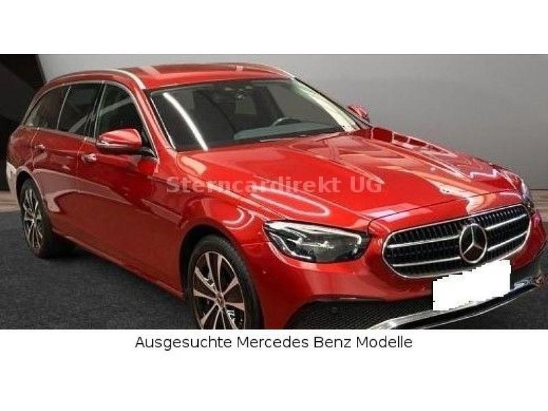 Hyazinthrotmetallic manufaktur Gebraucht 2022 Mercedes E300 Avantgarde Kombi | 35.890 € (Etwas zu teuer) - Bild 1/4