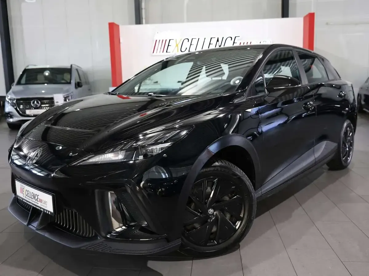 Gebraucht MG MG4 EV 125 kW (170 PS) 2022 Schwarz Kleinwagen