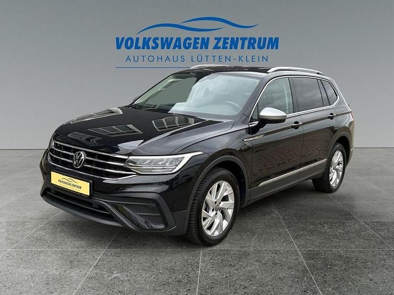 Gebraucht VW Tiguan Allspace S 150 PS (110 kW) 2024 Deep black perleffekt (metallic) SUV