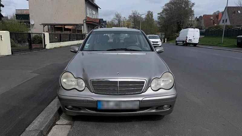 Gebraucht Mercedes C200 116 PS (85 kW) 2003 Silber Kombi