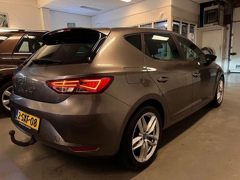 Gebraucht Seat Leon 110 PS (80 kW) 2014 Grau Limousine