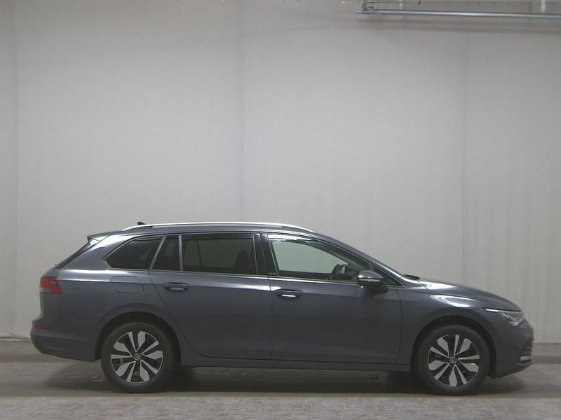 Gebraucht VW Golf VIII Move 131 PS (96 kW) 2024 Grau Kombi
