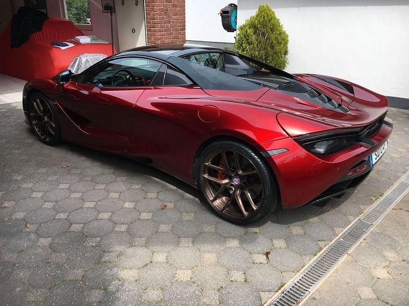 Gebraucht McLaren 720S 721 PS (530 kW) 2019 Rot Cabrio