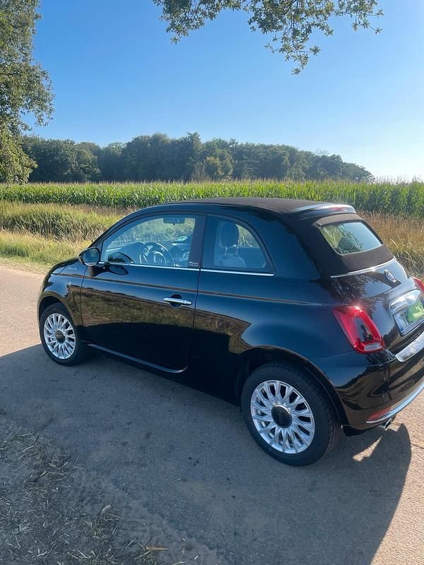 Schwarz Gebraucht 2022 Fiat 500 Cabrio | 14.200 € (Fairer Preis) - Bild 1/4