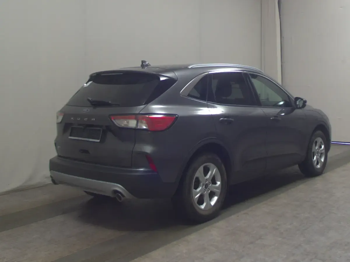 Second-hand Ford Kuga Titanium X 190 CP (139 kW) 2022 Gri SUV
