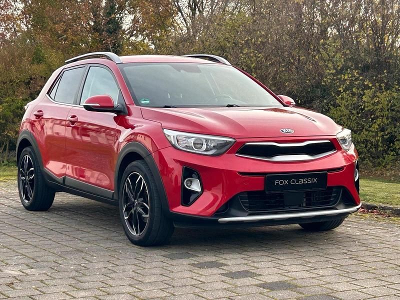 Rot Gebraucht 2018 Kia Stonic Gold SUV | 11.500 € (Guter Preis) - Bild 1/4