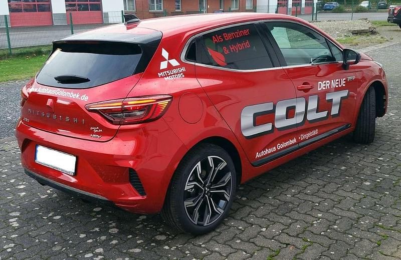 Gebraucht Mitsubishi Colt Top 143 PS (105 kW) 2023 Aurorarot Limousine