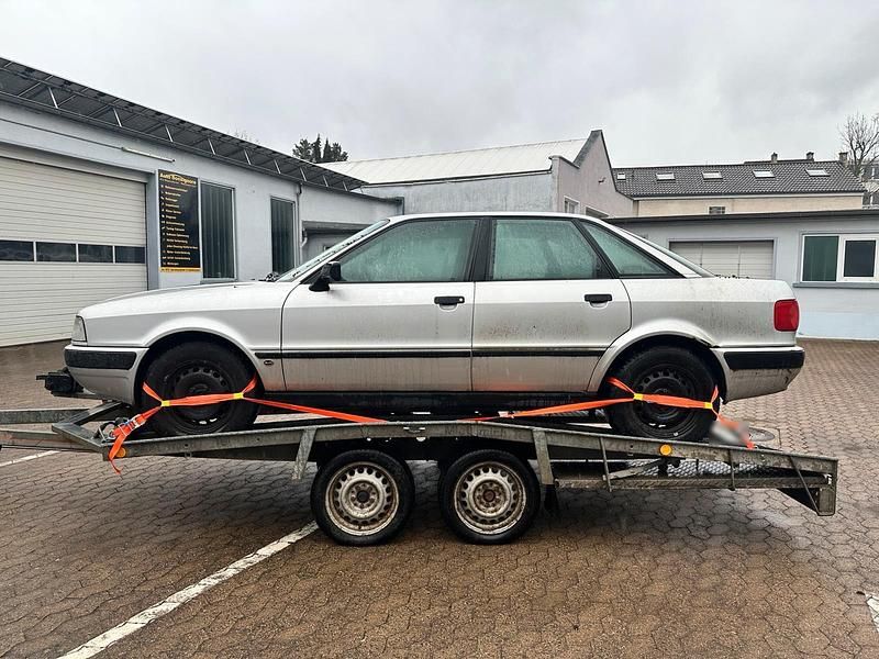 Gebraucht Audi 80 115 PS (84 kW) 1992 Silber Limousine