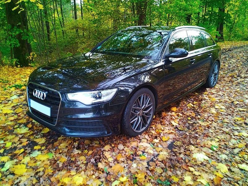Schwarz Gebraucht 2012 Audi A6 Ambiente Kombi | 17.500 € (Teuer) - Bild 1/4