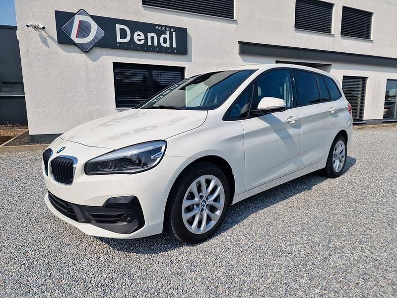 Alpinweiss iii Gebraucht 2020 BMW 218 Gran Tourer Van / Kleinbus | 15.900 € (Guter Preis) - Bild 1/4