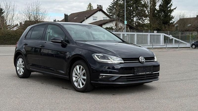 Gebraucht VW Golf VII Highline 150 PS (110 kW) 2019 Schwarz Limousine