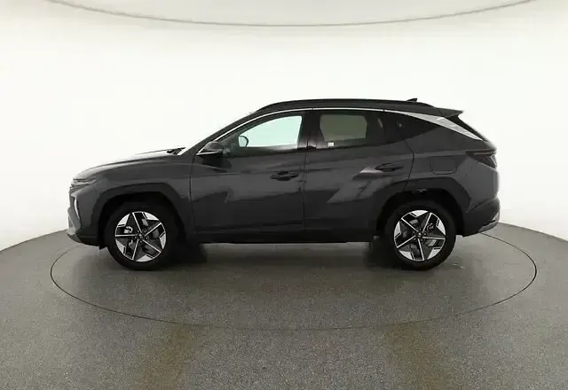 Neu Hyundai Tucson 150 PS (110 kW) 2025 Grau SUV