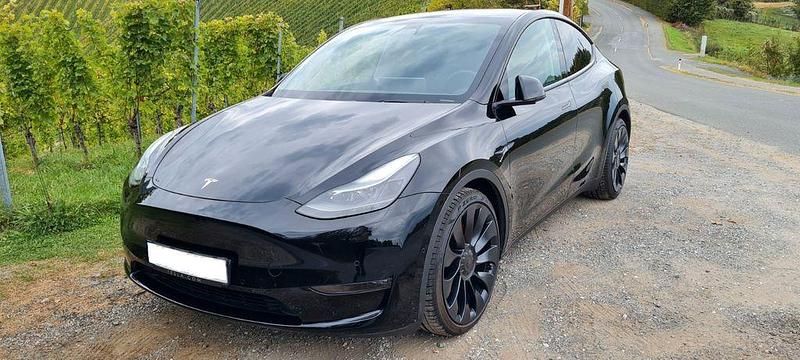 Gebraucht Tesla Model Y Performance 392 kW (534 PS) 2022 Schwarz SUV