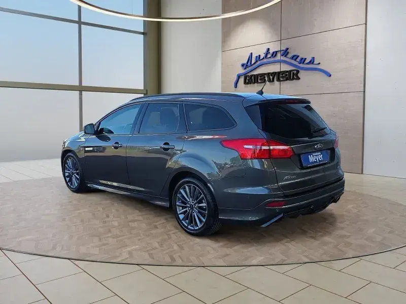 Usata Ford Focus ST-Line 150 CV (110 kW) 2017 Grigio Berlina
