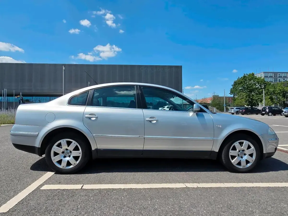 Gebraucht VW Passat 194 PS (142 kW) 2026 Silber Kombi