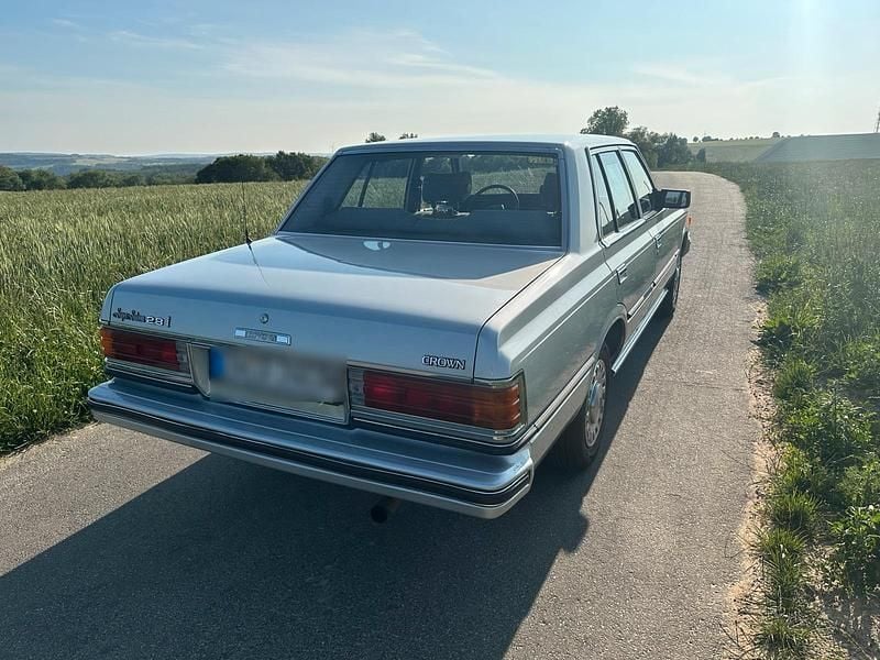 Gebraucht Toyota Crown 145 PS (106 kW) 1982 Silber Limousine