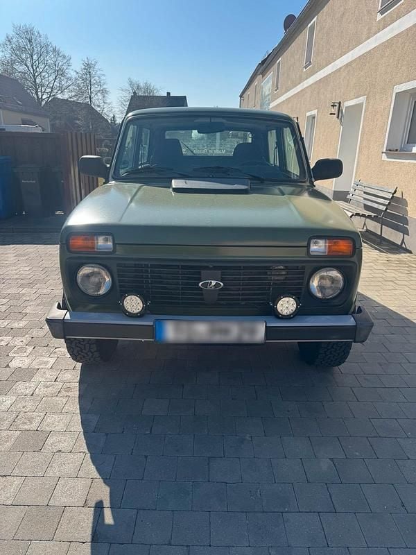 Gebraucht Lada niva 2012 Grün SUV