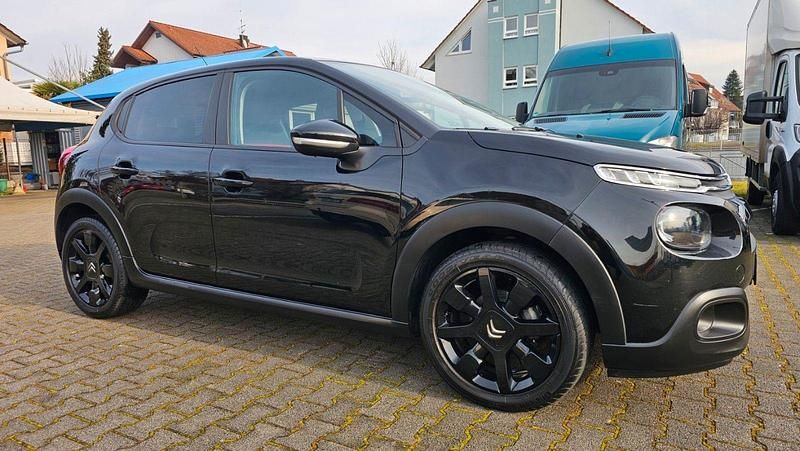 Gebraucht Citroën C3 Feel 110 PS (80 kW) 2018 Noir perla nera Kleinwagen