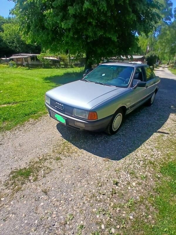 Silber Gebraucht 1988 Audi 80 Limousine | 2.300 € - Bild 1/4