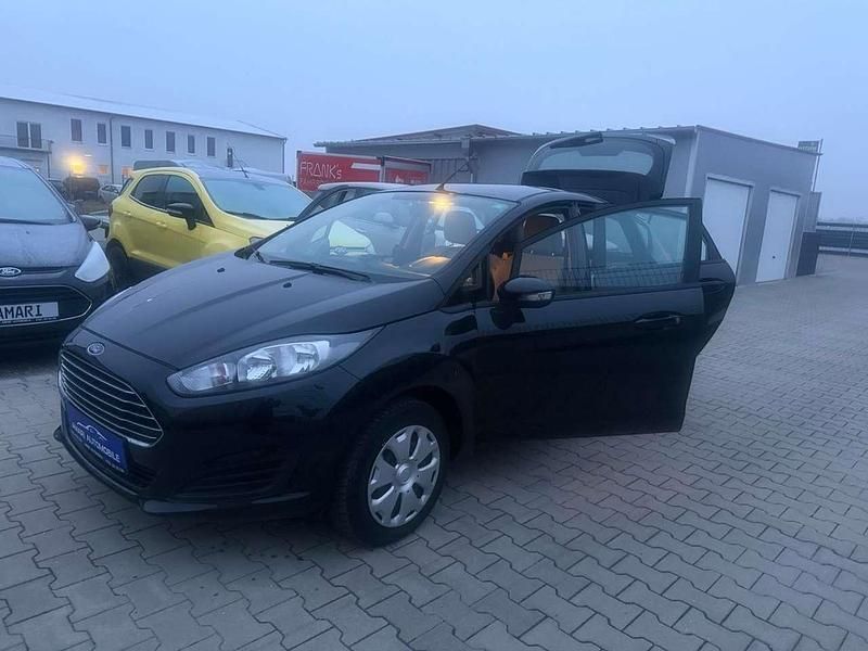 Gebraucht Ford Fiesta SYNC Edition 80 PS (58 kW) 2014 Schwarz Kleinwagen