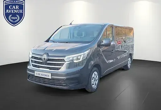 Usado Renault Trafic Evolution 150 HP (110 kW) 2025 Cinzento Monovolume